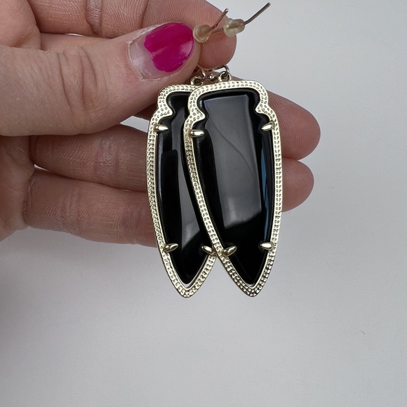 Kendra Scott Skylar Gold Arrowhead Earing Reversable Black-Irridescent w/ Duster - Picture 5 of 7